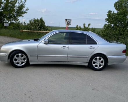 Серый Мерседес Е-Класс, объемом двигателя 2.15 л и пробегом 400 тыс. км за 4950 $, фото 21 на Automoto.ua