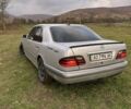 Мерседес Е-Класс 1999 в Ужгороде на Automoto.ua Серый Мерседес Е-Класс, объемом двигателя 2 л и пробегом 307 тыс. км за 2100 $, фото 2 на Automoto.ua