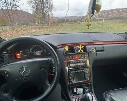 Мерседес Е-Класс 1999 в Ужгороде на Automoto.ua Серый Мерседес Е-Класс, объемом двигателя 2 л и пробегом 307 тыс. км за 2100 $, фото 3 на Automoto.ua