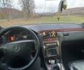 Мерседес Е-Класс 1999 в Ужгороде на Automoto.ua Серый Мерседес Е-Класс, объемом двигателя 2 л и пробегом 307 тыс. км за 2100 $, фото 3 на Automoto.ua
