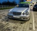 Сірий Мерседес Е-Клас, об'ємом двигуна 2.2 л та пробігом 387 тис. км за 5200 $, фото 1 на Automoto.ua
