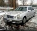 Сірий Мерседес Е-Клас, об'ємом двигуна 2 л та пробігом 320 тис. км за 3999 $, фото 1 на Automoto.ua