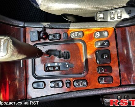 Серый Мерседес Е-Класс, объемом двигателя 2.8 л и пробегом 340 тыс. км за 5000 $, фото 7 на Automoto.ua