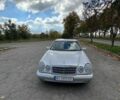 Сірий Мерседес Е-Клас, об'ємом двигуна 2.2 л та пробігом 482 тис. км за 3000 $, фото 6 на Automoto.ua