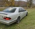 Мерседес Е-Класс 1999 в Ужгороде на Automoto.ua Серый Мерседес Е-Класс, объемом двигателя 2 л и пробегом 307 тыс. км за 2100 $, фото 2 на Automoto.ua