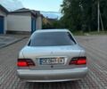 Серый Мерседес Е-Класс, объемом двигателя 3.2 л и пробегом 320 тыс. км за 3912 $, фото 3 на Automoto.ua