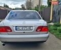 Серый Мерседес Е-Класс, объемом двигателя 3 л и пробегом 330 тыс. км за 3750 $, фото 6 на Automoto.ua