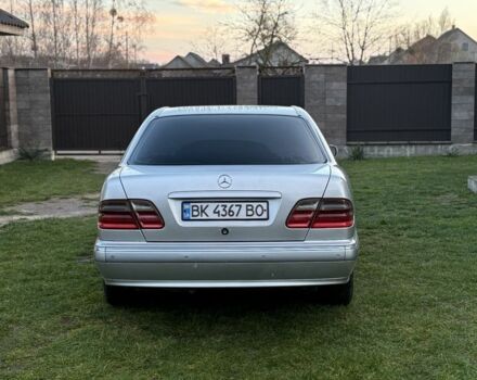 Серый Мерседес Е-Класс, объемом двигателя 2.7 л и пробегом 420 тыс. км за 4500 $, фото 4 на Automoto.ua