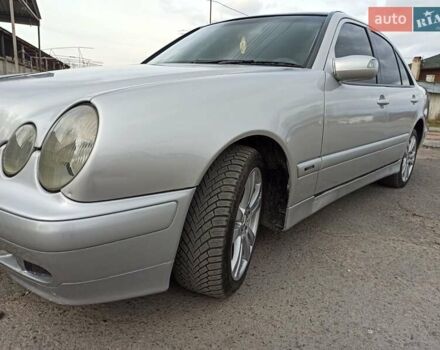 Сірий Мерседес Е-Клас, об'ємом двигуна 2.15 л та пробігом 411 тис. км за 3700 $, фото 9 на Automoto.ua