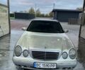 Сірий Мерседес Е-Клас, об'ємом двигуна 2.8 л та пробігом 424 тис. км за 1750 $, фото 11 на Automoto.ua