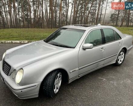 Серый Мерседес Е-Класс, объемом двигателя 3.2 л и пробегом 270 тыс. км за 3200 $, фото 5 на Automoto.ua