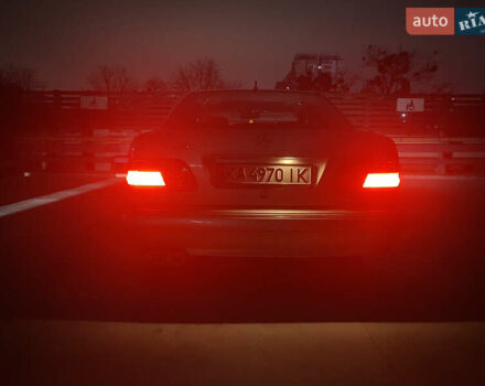 Серый Мерседес Е-Класс, объемом двигателя 3.2 л и пробегом 427 тыс. км за 3700 $, фото 20 на Automoto.ua