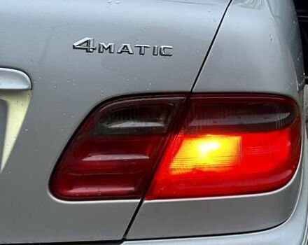 Серый Мерседес Е-Класс, объемом двигателя 3.2 л и пробегом 350 тыс. км за 5500 $, фото 6 на Automoto.ua