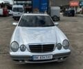 Серый Мерседес Е-Класс, объемом двигателя 2 л и пробегом 378 тыс. км за 4800 $, фото 8 на Automoto.ua