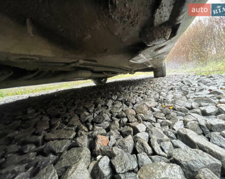 Серый Мерседес Е-Класс, объемом двигателя 2.15 л и пробегом 340 тыс. км за 3400 $, фото 6 на Automoto.ua