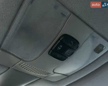 Серый Мерседес Е-Класс, объемом двигателя 2.7 л и пробегом 445 тыс. км за 4550 $, фото 60 на Automoto.ua