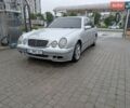 Серый Мерседес Е-Класс, объемом двигателя 3.2 л и пробегом 305 тыс. км за 5600 $, фото 1 на Automoto.ua