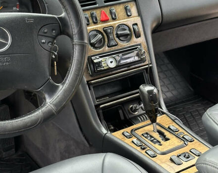 Мерседес Е-Клас 2000 у Сторожинце на Automoto.ua Сірий Мерседес Е-Клас, об'ємом двигуна 2.7 л та пробігом 346 тис. км за 5200 $, фото 24 на Automoto.ua