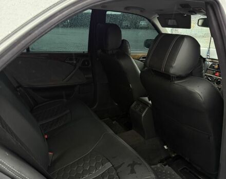 Сірий Мерседес Е-Клас, об'ємом двигуна 2.7 л та пробігом 510 тис. км за 4299 $, фото 20 на Automoto.ua