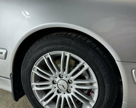 Мерседес Е-Клас 2000 у Сторожинце на Automoto.ua Сірий Мерседес Е-Клас, об'ємом двигуна 2.7 л та пробігом 346 тис. км за 5200 $, фото 47 на Automoto.ua