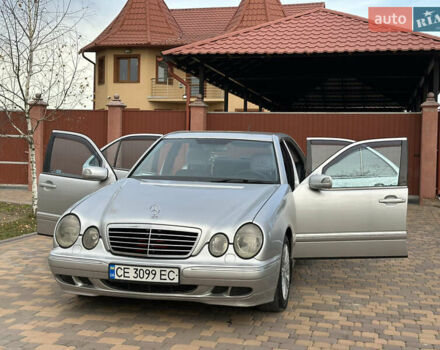 Мерседес Е-Клас 2000 у Сторожинце на Automoto.ua Сірий Мерседес Е-Клас, об'ємом двигуна 2.7 л та пробігом 346 тис. км за 5200 $, фото 30 на Automoto.ua