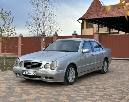 Мерседес Е-Клас 2000 у Сторожинце на Automoto.ua Сірий Мерседес Е-Клас, об'ємом двигуна 2.7 л та пробігом 346 тис. км за 5200 $, фото 2 на Automoto.ua