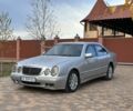 Мерседес Е-Клас 2000 у Сторожинце на Automoto.ua Сірий Мерседес Е-Клас, об'ємом двигуна 2.7 л та пробігом 346 тис. км за 5200 $, фото 2 на Automoto.ua