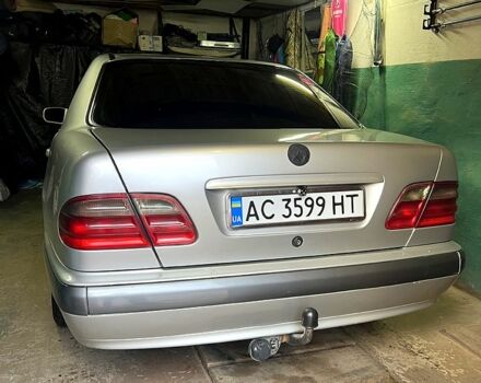 Серый Мерседес Е-Класс, объемом двигателя 2.2 л и пробегом 550 тыс. км за 4500 $, фото 6 на Automoto.ua