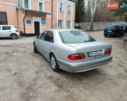 Сірий Мерседес Е-Клас, об'ємом двигуна 2.4 л та пробігом 339 тис. км за 2900 $, фото 4 на Automoto.ua