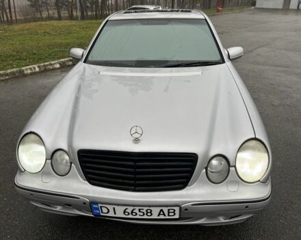 Серый Мерседес Е-Класс, объемом двигателя 3.2 л и пробегом 270 тыс. км за 3200 $, фото 6 на Automoto.ua