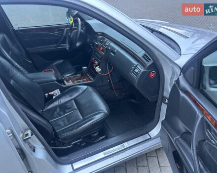 Серый Мерседес Е-Класс, объемом двигателя 2.69 л и пробегом 338 тыс. км за 4400 $, фото 7 на Automoto.ua