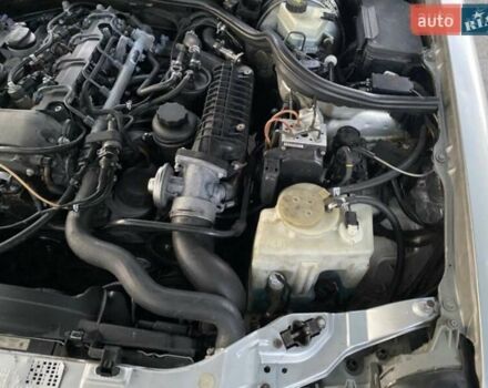 Серый Мерседес Е-Класс, объемом двигателя 2.2 л и пробегом 407 тыс. км за 4750 $, фото 34 на Automoto.ua