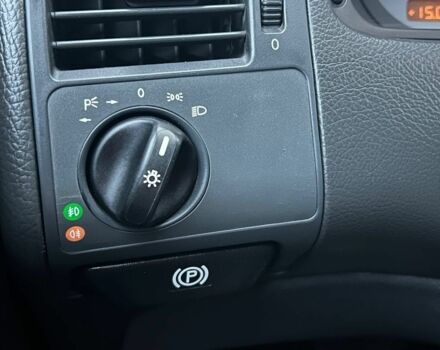 Серый Мерседес Е-Класс, объемом двигателя 3.2 л и пробегом 470 тыс. км за 5100 $, фото 13 на Automoto.ua