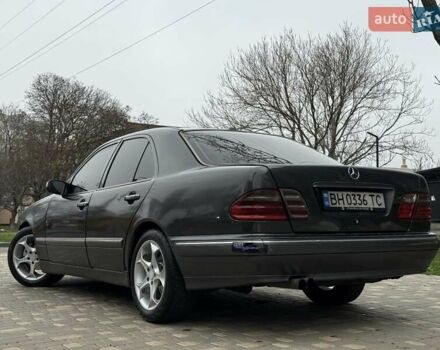 Сірий Мерседес Е-Клас, об'ємом двигуна 2.2 л та пробігом 340 тис. км за 3850 $, фото 28 на Automoto.ua