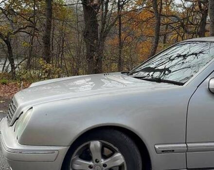 Серый Мерседес Е-Класс, объемом двигателя 3.22 л и пробегом 577 тыс. км за 4000 $, фото 2 на Automoto.ua