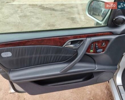 Сірий Мерседес Е-Клас, об'ємом двигуна 2.4 л та пробігом 339 тис. км за 2900 $, фото 10 на Automoto.ua