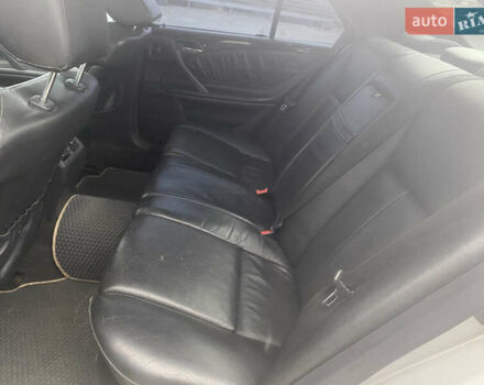 Серый Мерседес Е-Класс, объемом двигателя 3.2 л и пробегом 427 тыс. км за 3700 $, фото 13 на Automoto.ua