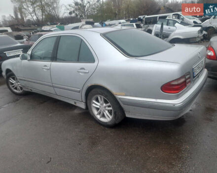 Серый Мерседес Е-Класс, объемом двигателя 2.4 л и пробегом 338 тыс. км за 2999 $, фото 11 на Automoto.ua