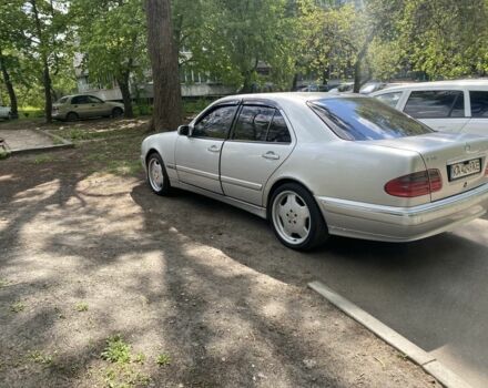 Сірий Мерседес Е-Клас, об'ємом двигуна 4.3 л та пробігом 380 тис. км за 4500 $, фото 1 на Automoto.ua