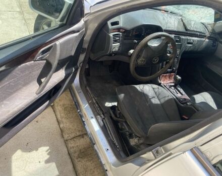 Мерседес Е-Класс 2000 в Самборе на Automoto.ua Серый Мерседес Е-Класс, объемом двигателя 2 л и пробегом 200 тыс. км за 300 $, фото 14 на Automoto.ua