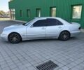 Серый Мерседес Е-Класс, объемом двигателя 2.1 л и пробегом 320 тыс. км за 3598 $, фото 1 на Automoto.ua