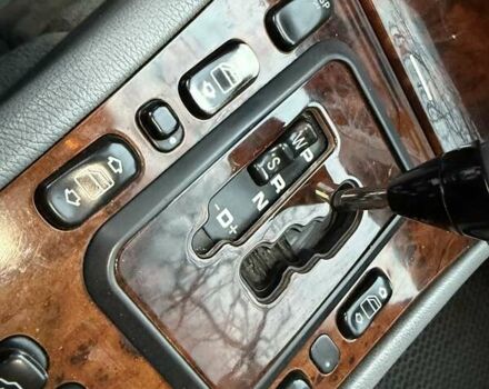 Сірий Мерседес Е-Клас, об'ємом двигуна 2.2 л та пробігом 340 тис. км за 3850 $, фото 43 на Automoto.ua