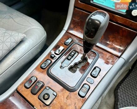 Сірий Мерседес Е-Клас, об'ємом двигуна 2.2 л та пробігом 340 тис. км за 3850 $, фото 47 на Automoto.ua