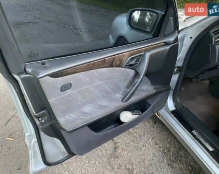 Серый Мерседес Е-Класс, объемом двигателя 2.2 л и пробегом 407 тыс. км за 4750 $, фото 23 на Automoto.ua