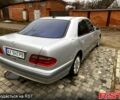 Сірий Мерседес Е-Клас, об'ємом двигуна 2 л та пробігом 400 тис. км за 2950 $, фото 9 на Automoto.ua