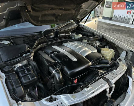 Серый Мерседес Е-Класс, объемом двигателя 2.7 л и пробегом 445 тыс. км за 4550 $, фото 74 на Automoto.ua