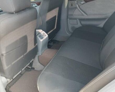 Серый Мерседес Е-Класс, объемом двигателя 2.1 л и пробегом 300 тыс. км за 6000 $, фото 7 на Automoto.ua