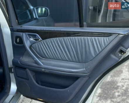 Серый Мерседес Е-Класс, объемом двигателя 2.7 л и пробегом 445 тыс. км за 4550 $, фото 66 на Automoto.ua