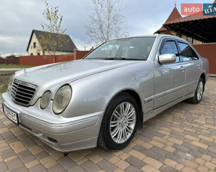 Мерседес Е-Клас 2000 у Сторожинце на Automoto.ua Сірий Мерседес Е-Клас, об'ємом двигуна 2.7 л та пробігом 346 тис. км за 5200 $, фото 39 на Automoto.ua
