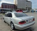 Серый Мерседес Е-Класс, объемом двигателя 2.4 л и пробегом 525 тыс. км за 2699 $, фото 5 на Automoto.ua